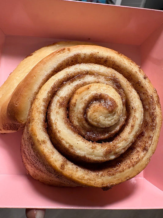 Cinnamon Roll (Cream Cheese Iced)
